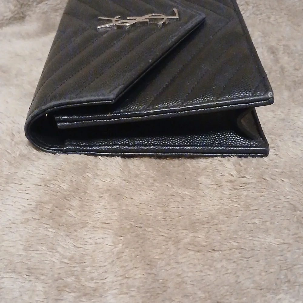 💯% Authentic YSL Envelope Wallet (no chain) - Picture 9 of 16